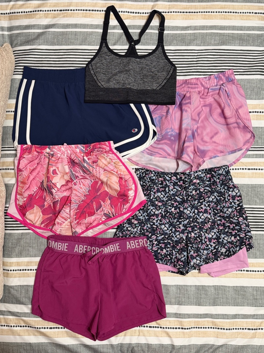 Lot of 6 Items: Nike Girls Athletic Shorts Size Large (10/12)